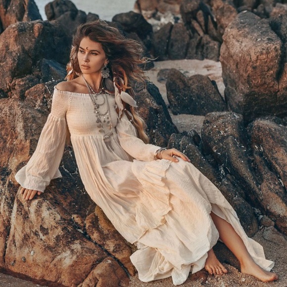 Lucia Off-Shoulder Boho Wedding Festive Maxi Dress - Picture 9 of 9